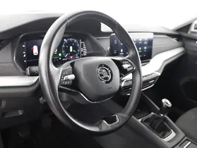 Skoda Octavia Combi 2.0 TDI Style | Thumbnail 9 von 22