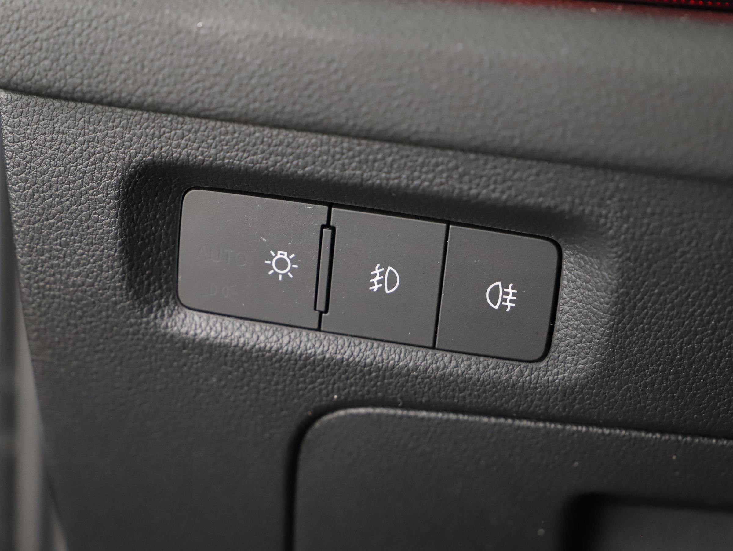 Skoda Octavia Combi 2.0 TDI Ambition | Bild 6 von 20