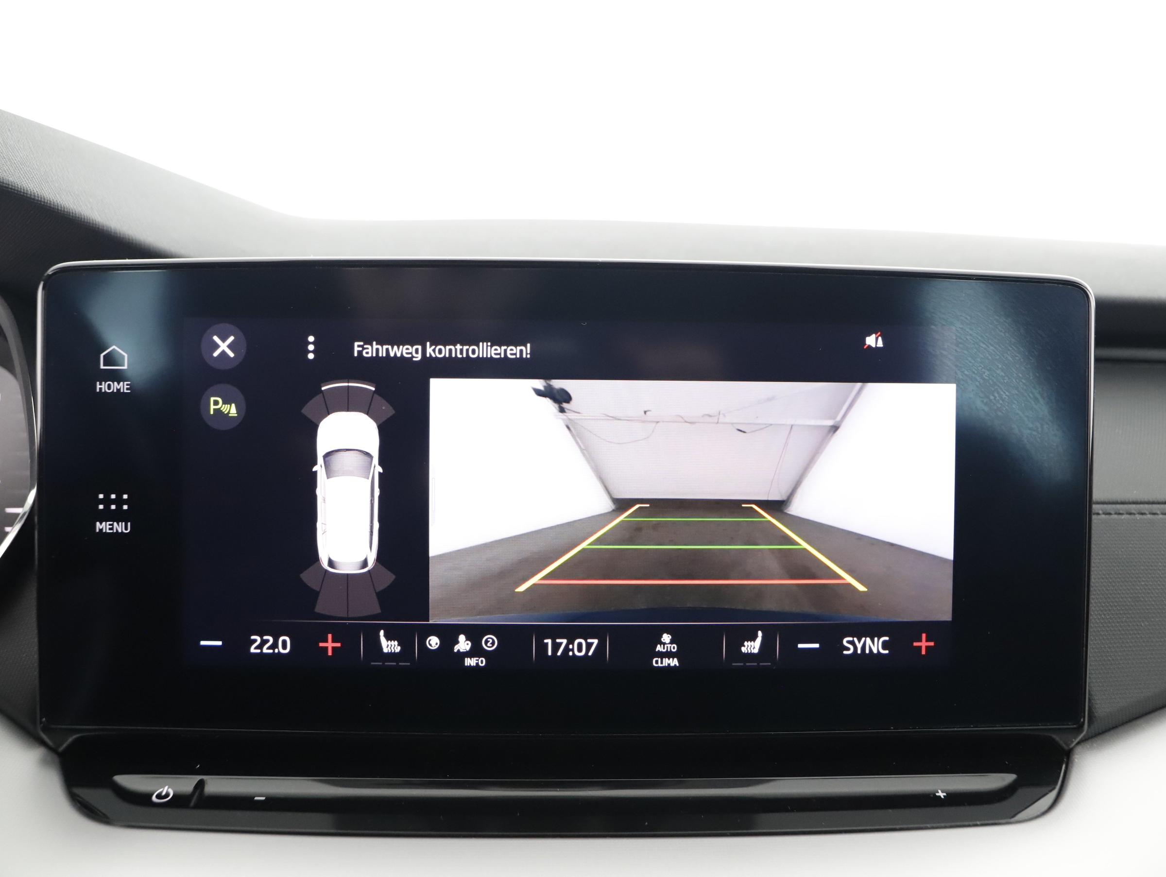 Skoda Octavia Combi 2.0 TDI Ambition | Bild 15 von 20