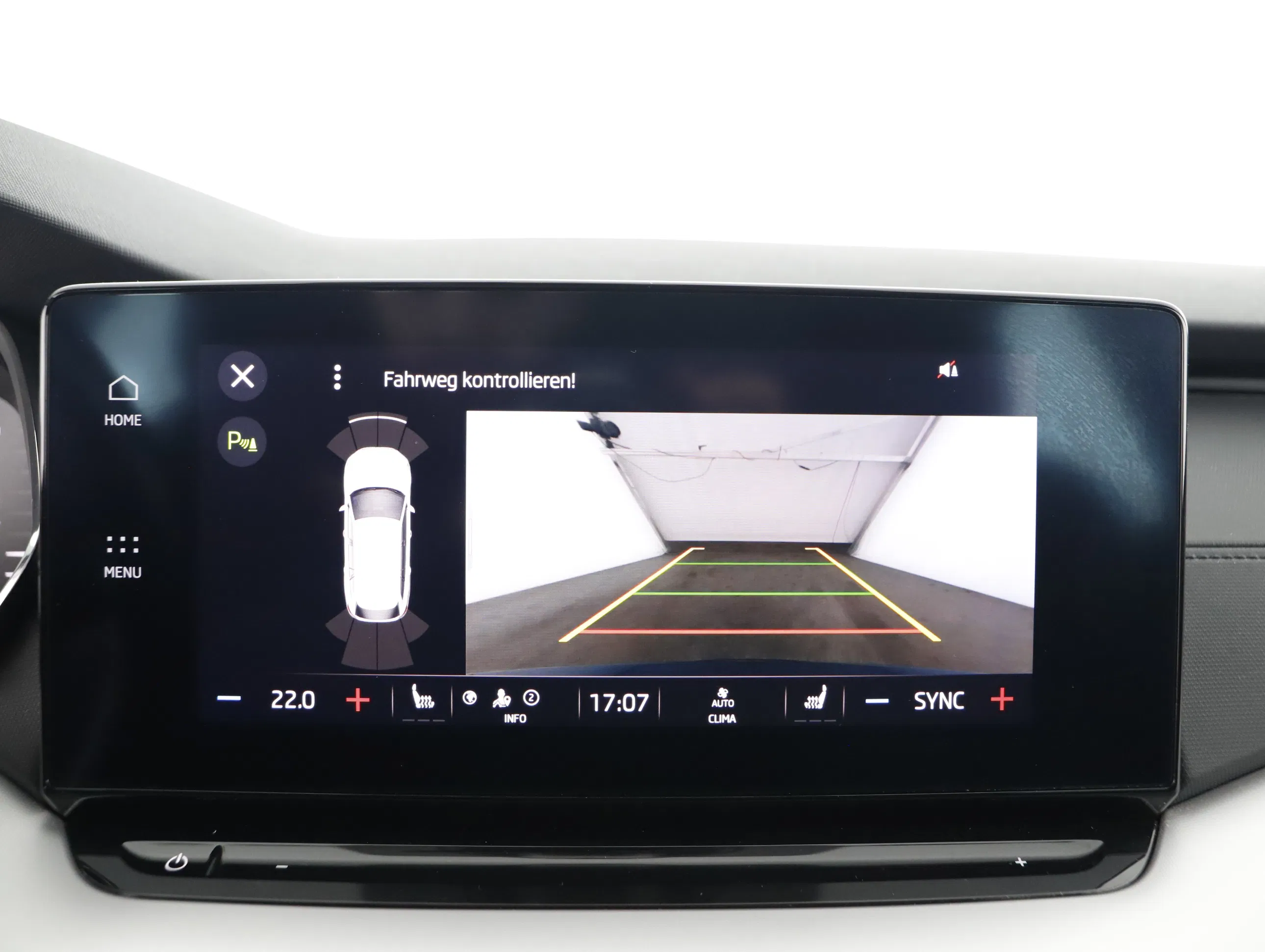 Skoda Octavia Combi 2.0 TDI Ambition | Bild 15 von 20