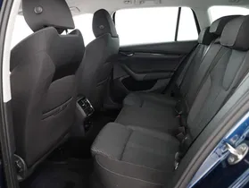 Skoda Octavia Combi 2.0 TDI Ambition | Thumbnail 17 von 20