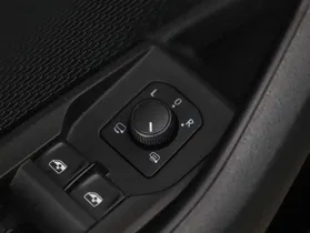 Skoda Octavia Combi 2.0 TDI Style | Thumbnail 17 von 24