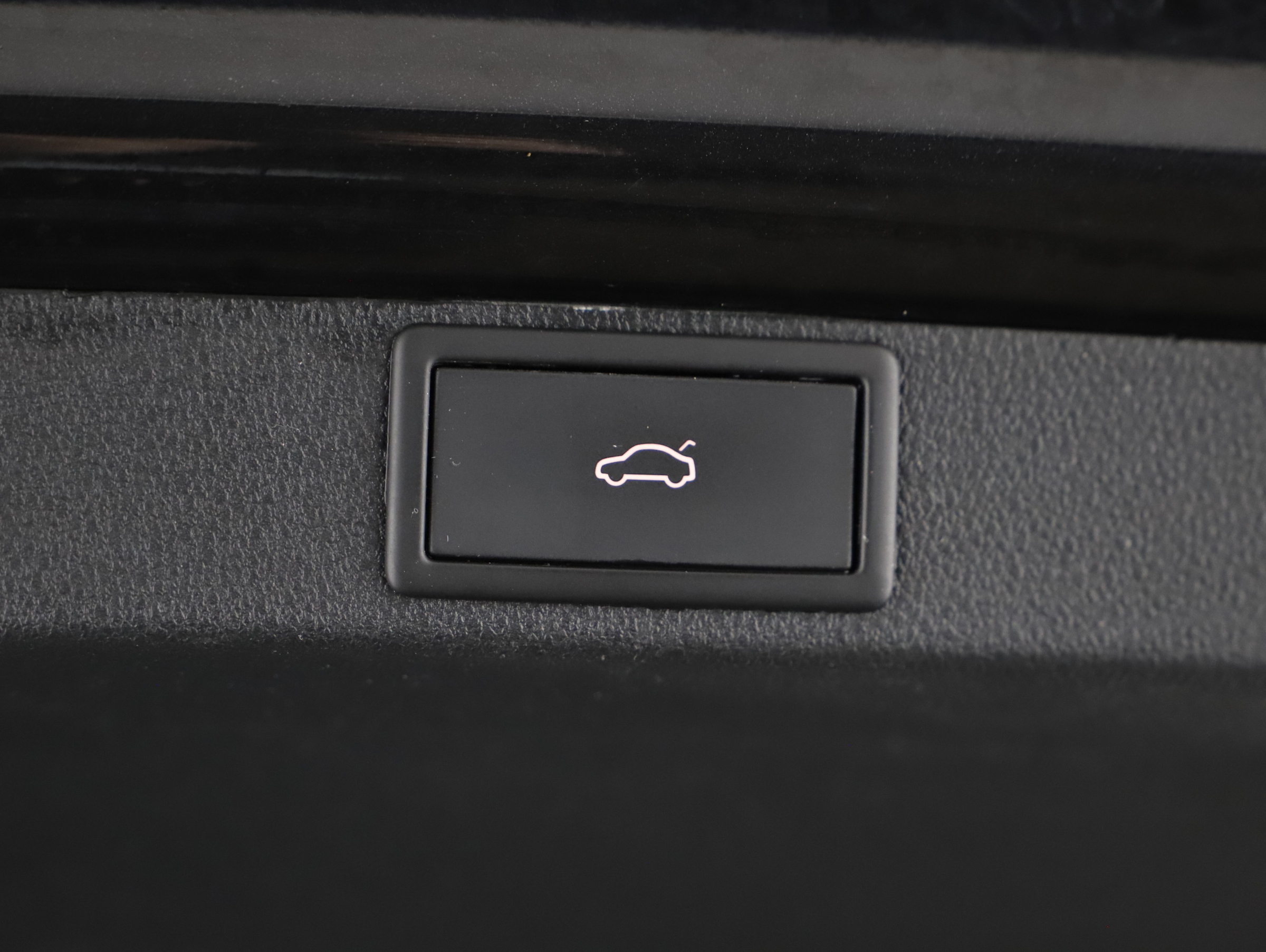 Skoda Octavia Combi 2.0 TDI Style | Bild 19 von 24