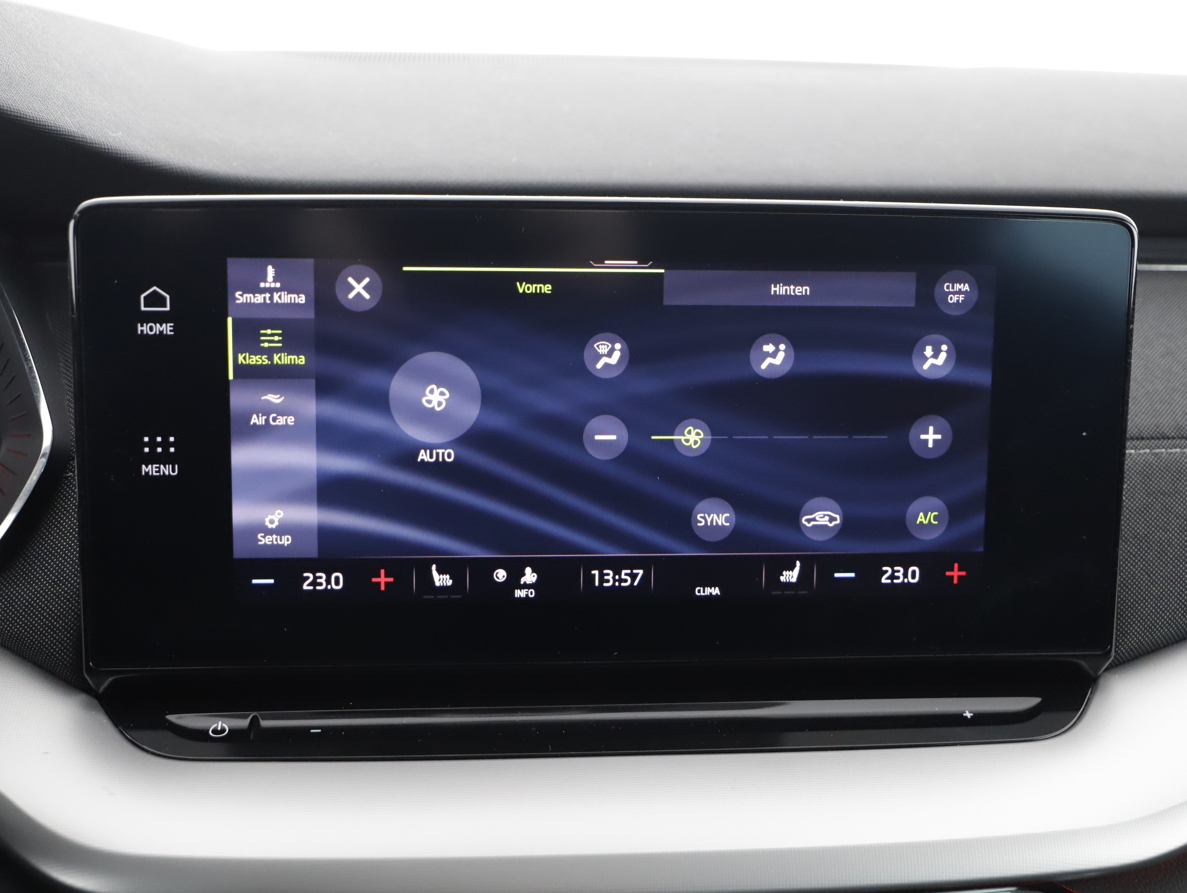 Skoda Octavia Combi 2.0 TDI Style | Bild 10 von 24