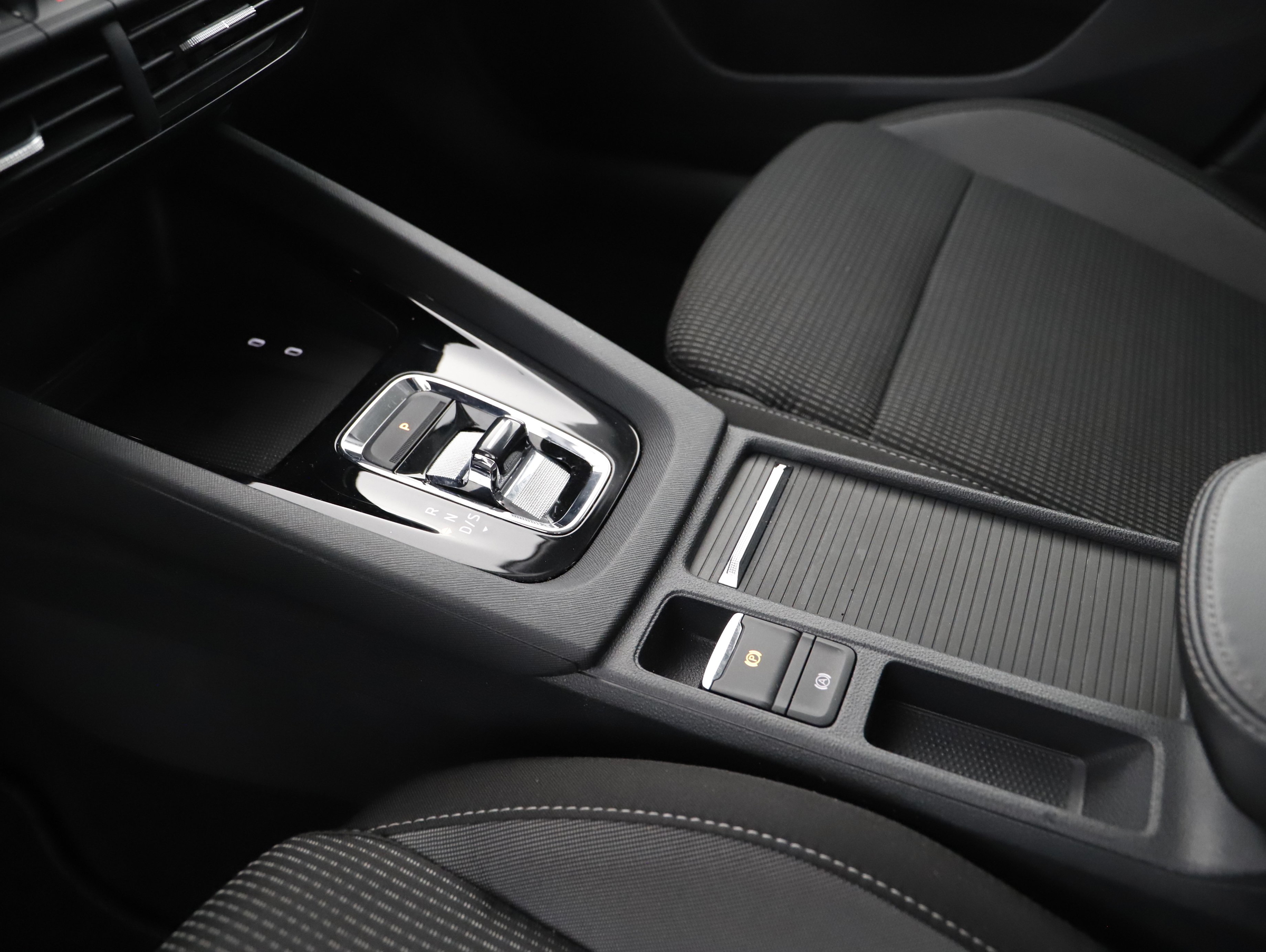 Skoda Octavia Combi 2.0 TDI Ambition | Bild 24 von 29