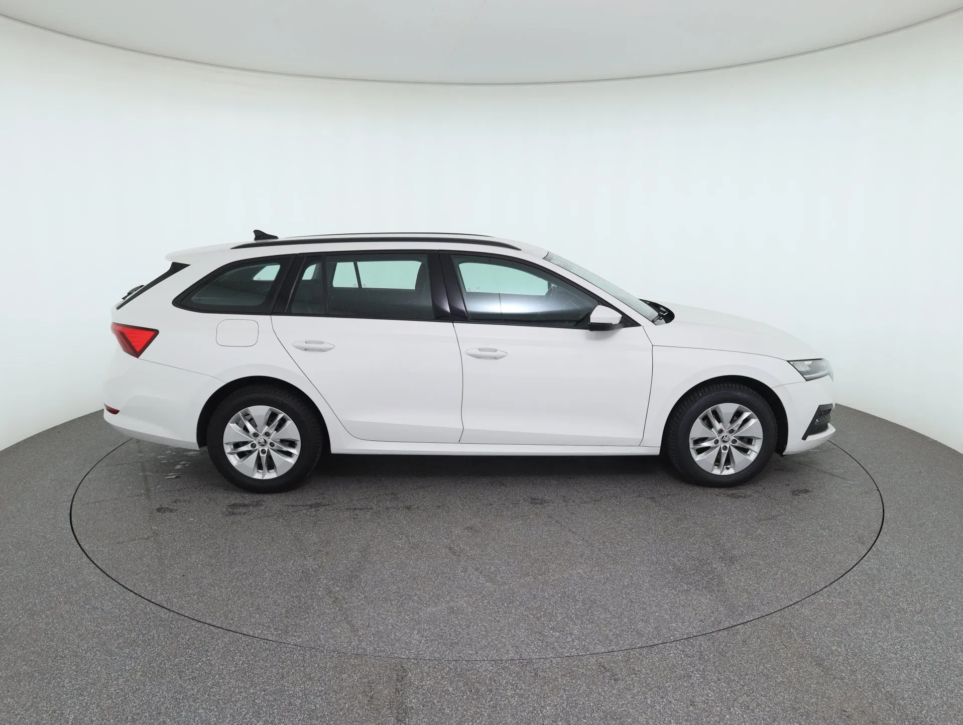 Skoda Octavia Combi 2.0 TDI Ambition | Bild 5 von 29