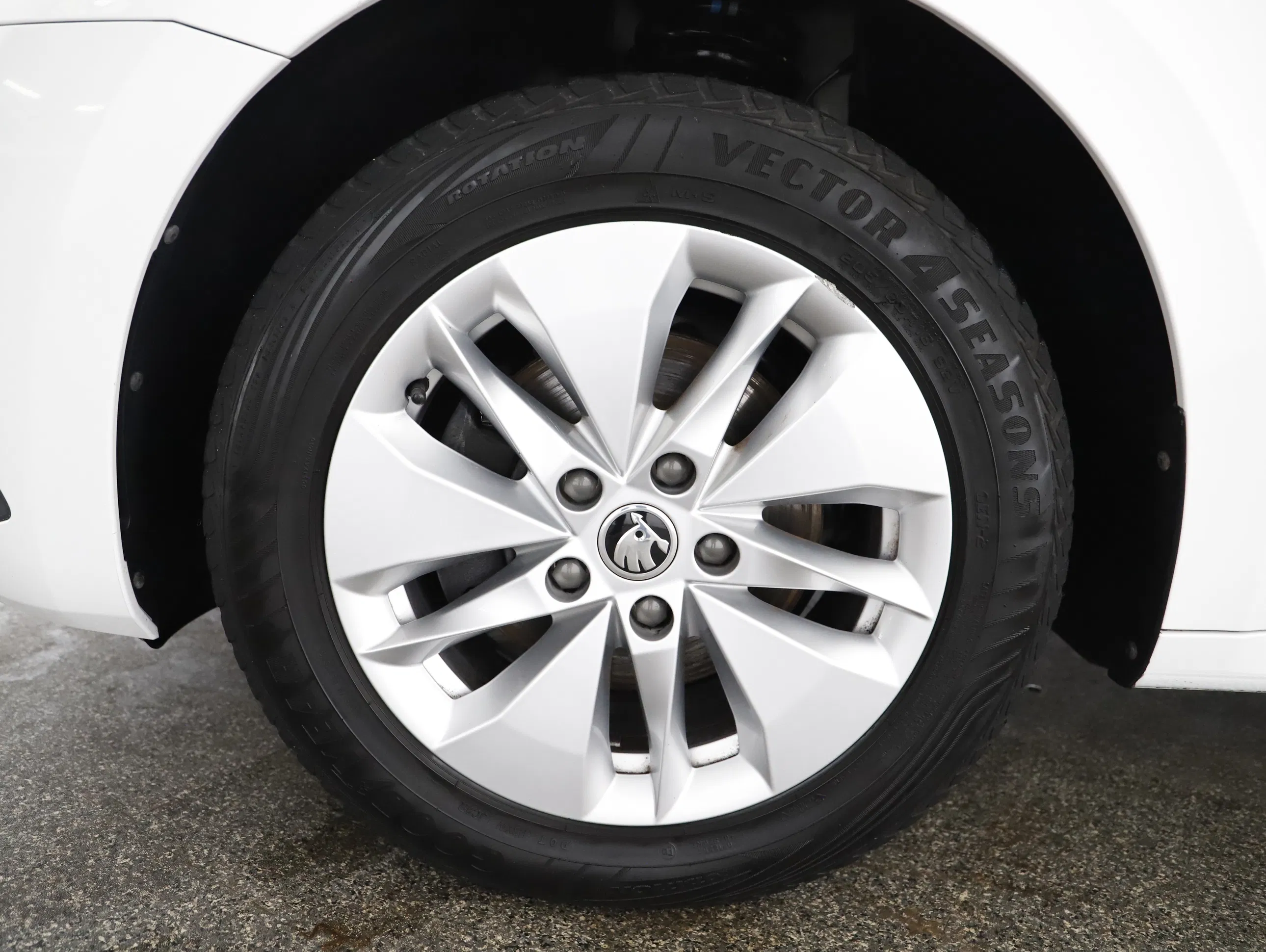 Skoda Octavia Combi 2.0 TDI Ambition | Bild 10 von 29