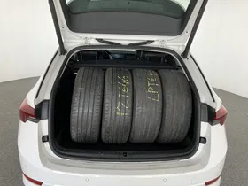 Skoda Octavia Combi 2.0 TDI Premium | Thumbnail 2 von 15