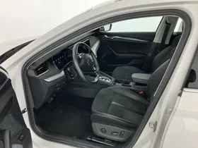 Skoda Octavia Combi 2.0 TDI Premium | Thumbnail 11 von 15