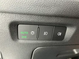 Skoda Octavia Combi 2.0 TDI Premium | Thumbnail 12 von 15