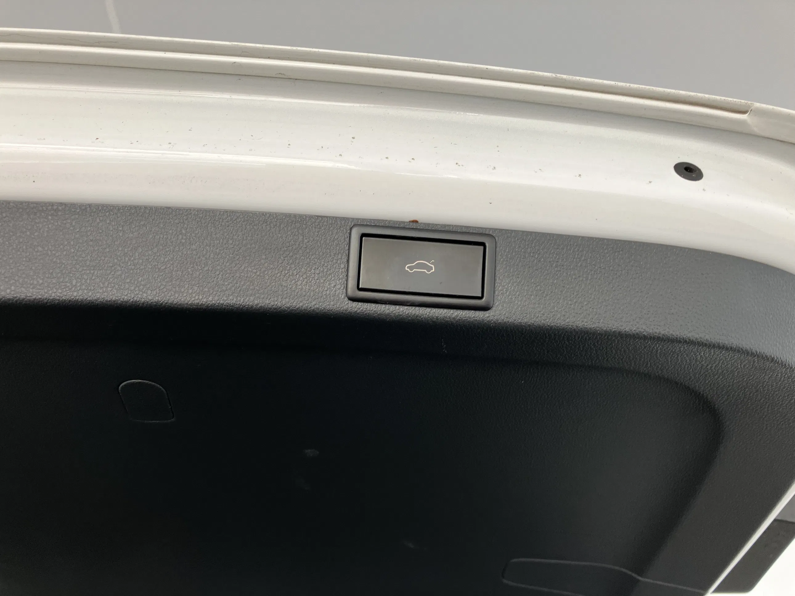 Skoda Octavia Combi 2.0 TDI Premium | Bild 3 von 15