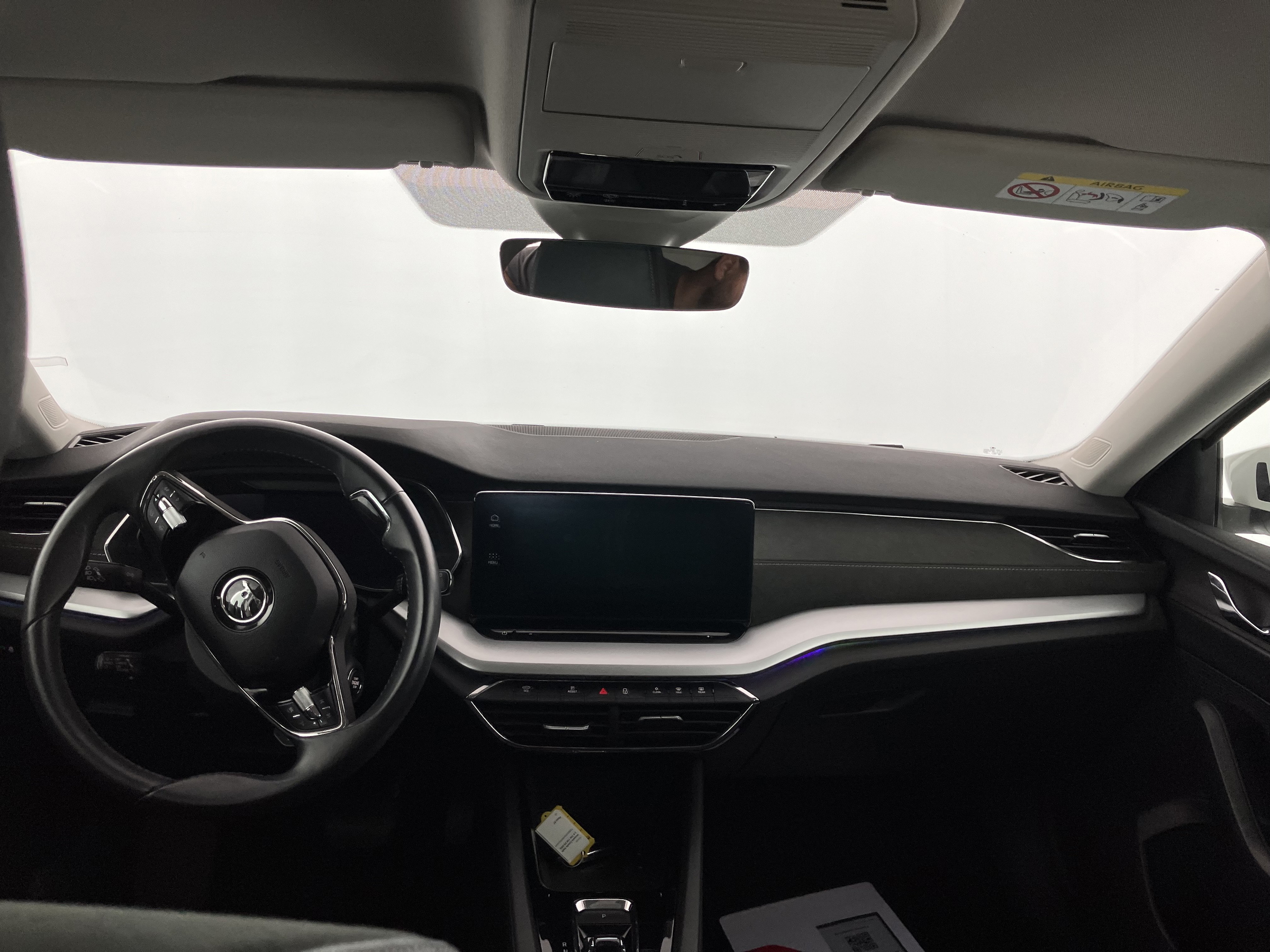 Skoda Octavia Combi 2.0 TDI Premium | Bild 7 von 15