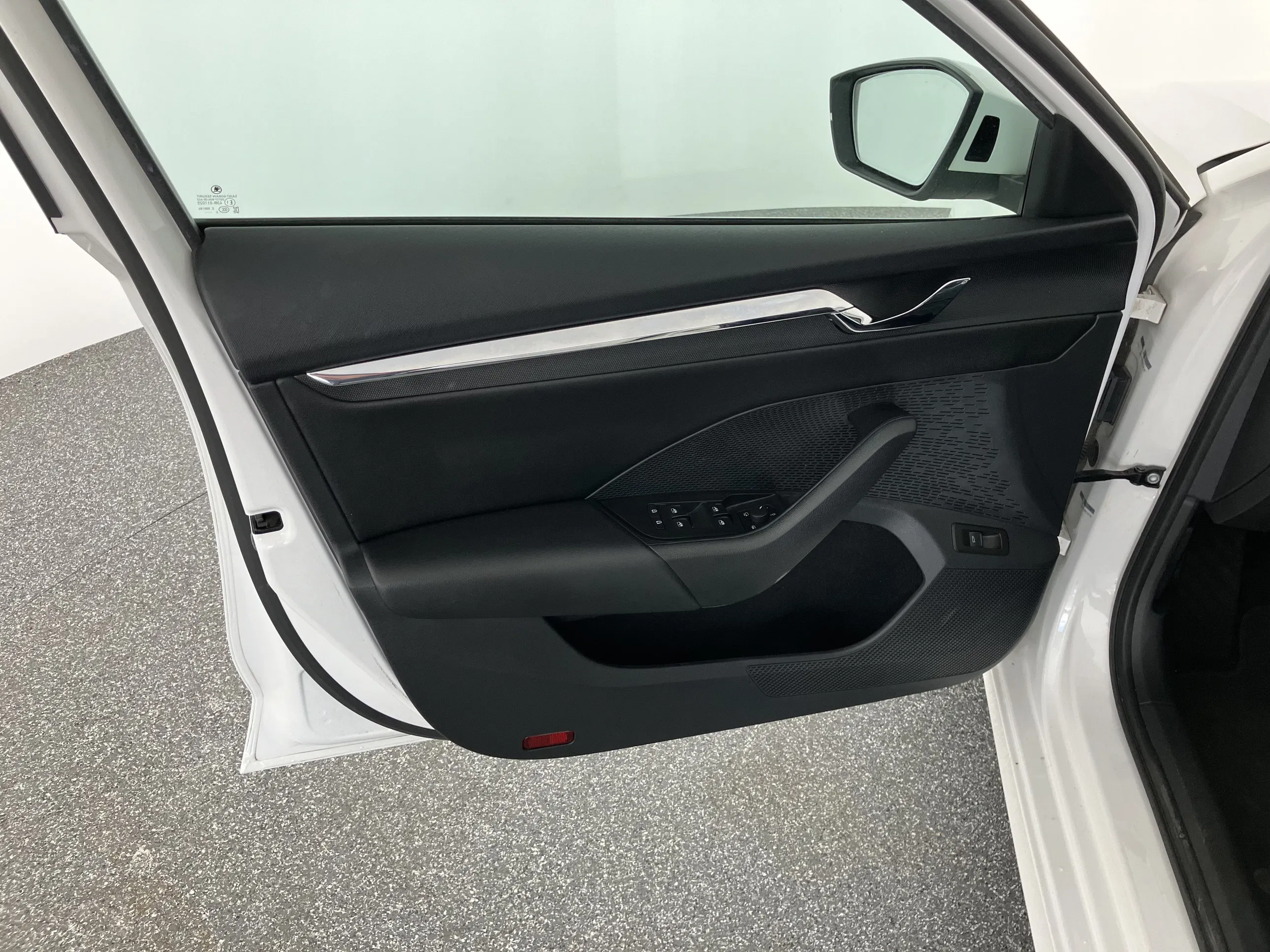 Skoda Octavia Combi 2.0 TDI Premium | Bild 10 von 15