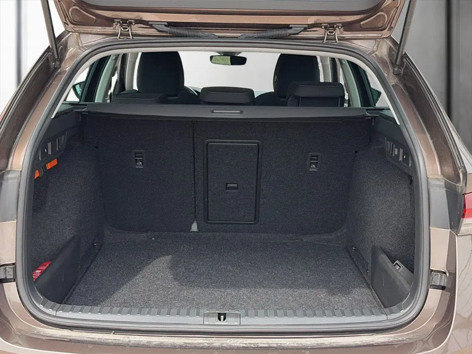 Skoda Octavia Combi 2.0 TDI Ambition | Bild 20 von 24