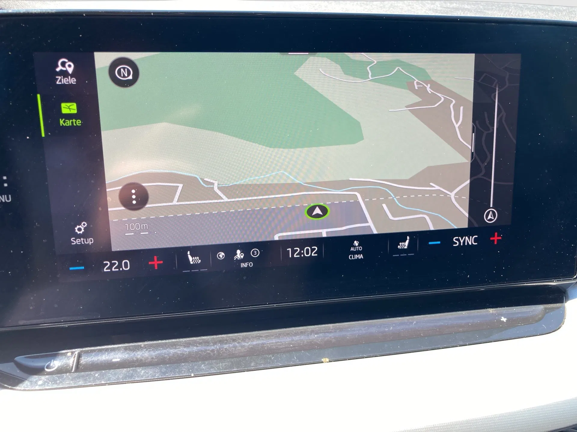 Skoda Octavia Combi 2.0 TDI Style | Bild 14 von 27