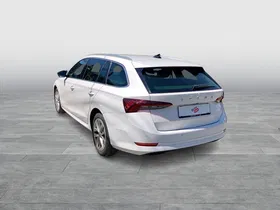 Skoda Octavia Combi 2.0 TDI Style | Thumbnail 4 von 27