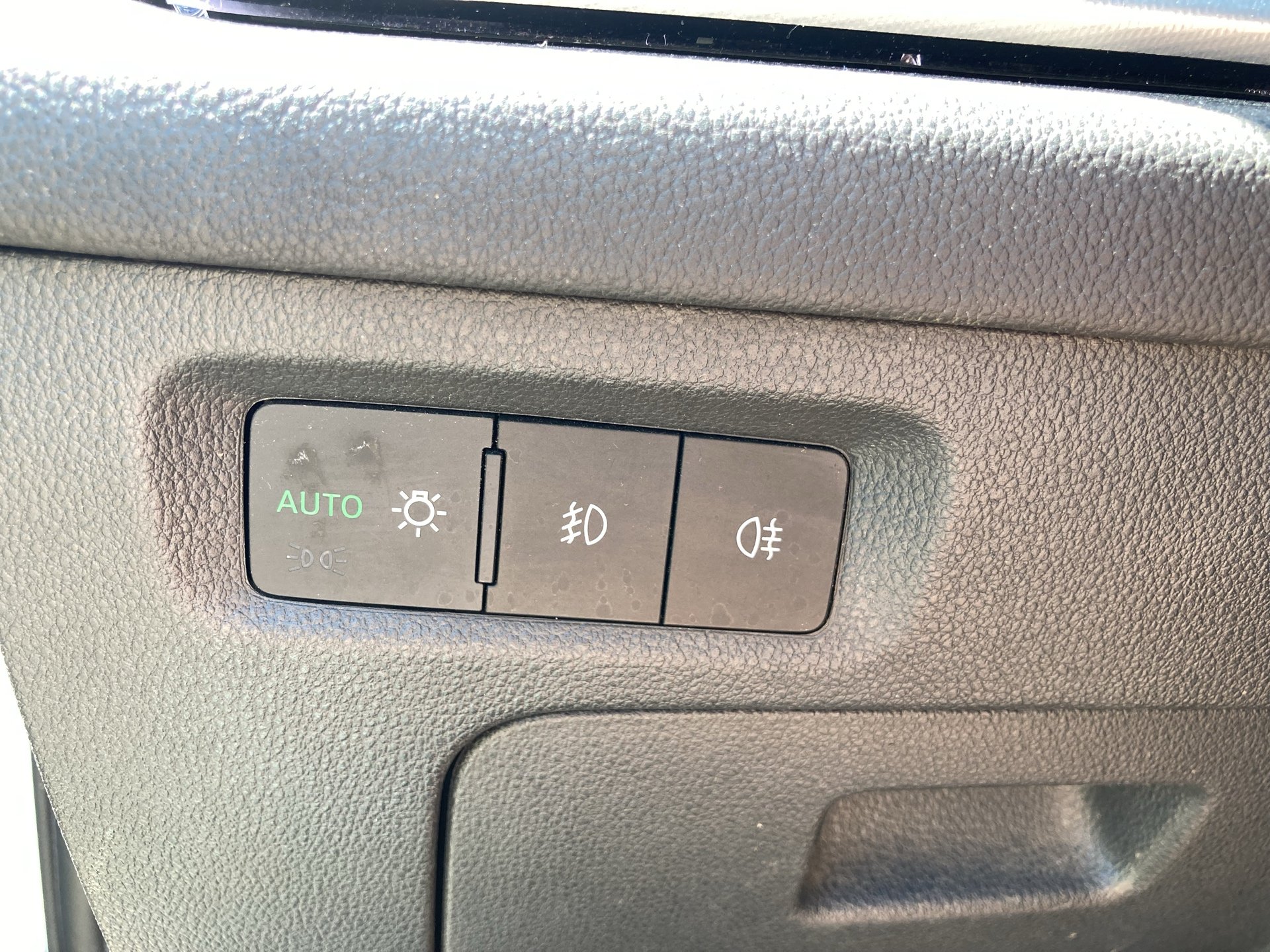 Skoda Octavia Combi 2.0 TDI Style | Bild 10 von 27