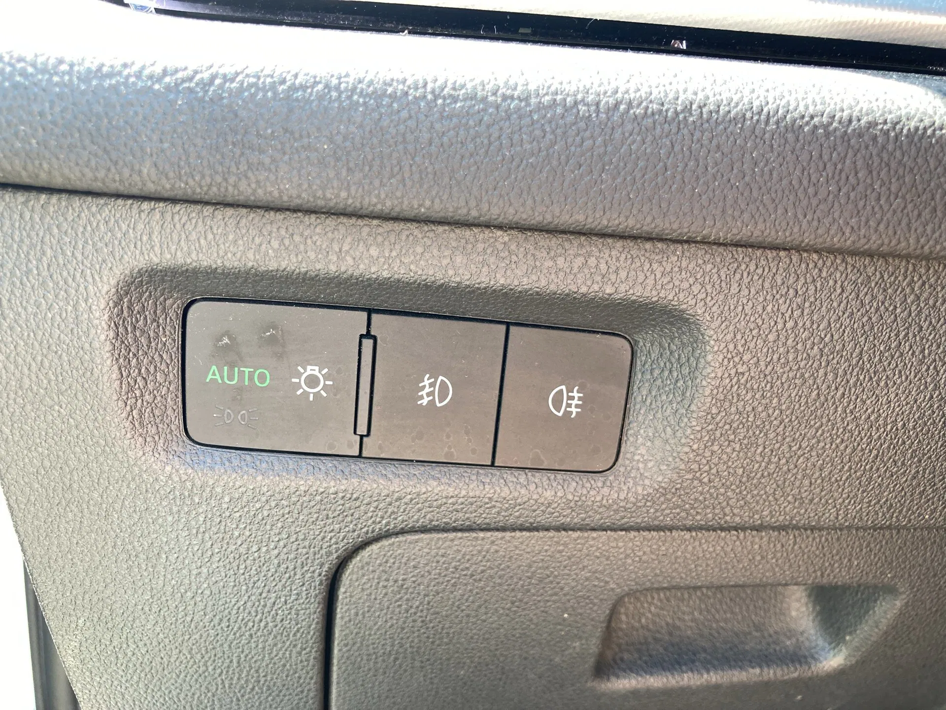 Skoda Octavia Combi 2.0 TDI Style | Bild 10 von 27