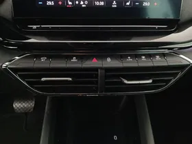 Skoda Octavia Combi 2.0 TDI Premium | Thumbnail 26 von 30