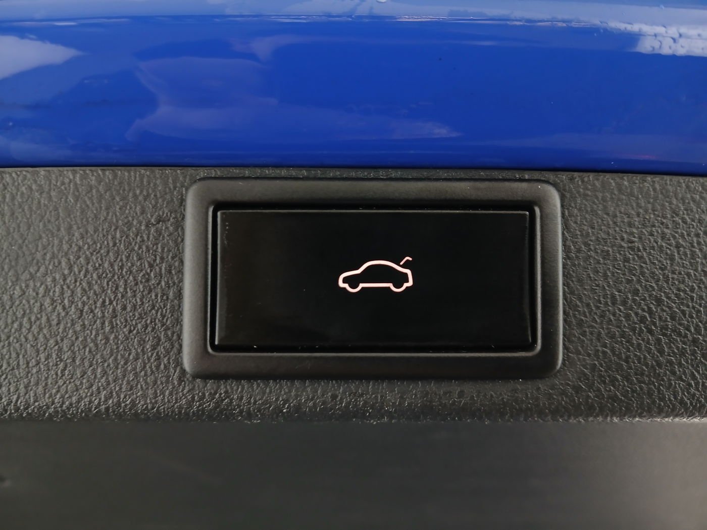 Skoda Octavia Combi 2.0 TDI Premium | Bild 30 von 30