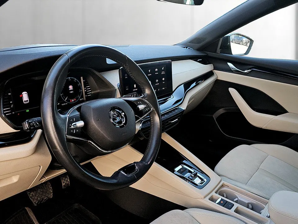 Skoda Octavia Combi 2.0 TDI Style | Bild 6 von 24