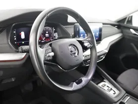 Skoda Octavia Combi 2.0 TDI Premium | Thumbnail 4 von 24