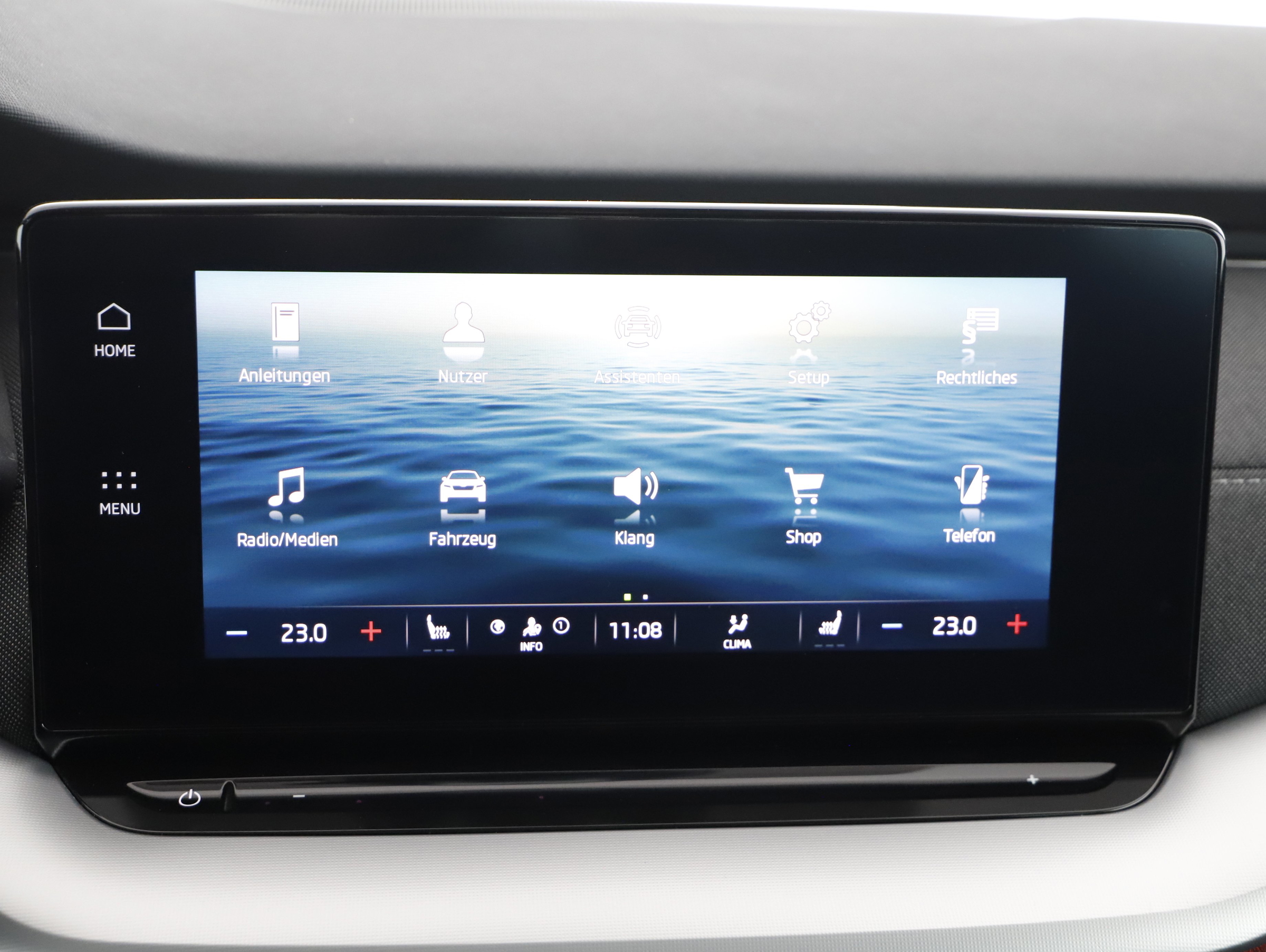 Skoda Octavia Combi 2.0 TDI Premium | Bild 7 von 24