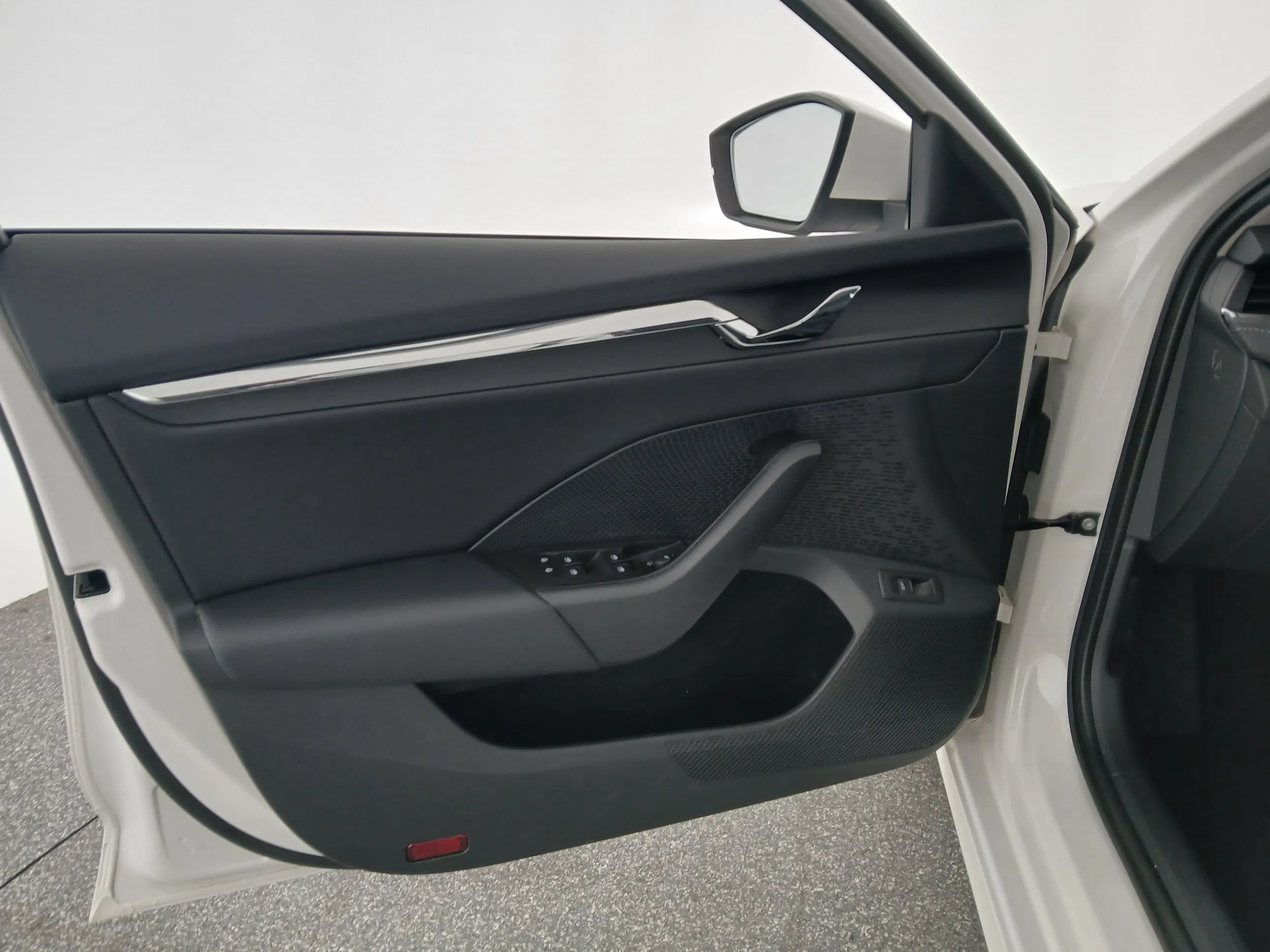 Skoda Octavia Combi 2.0 TDI Premium | Bild 10 von 30