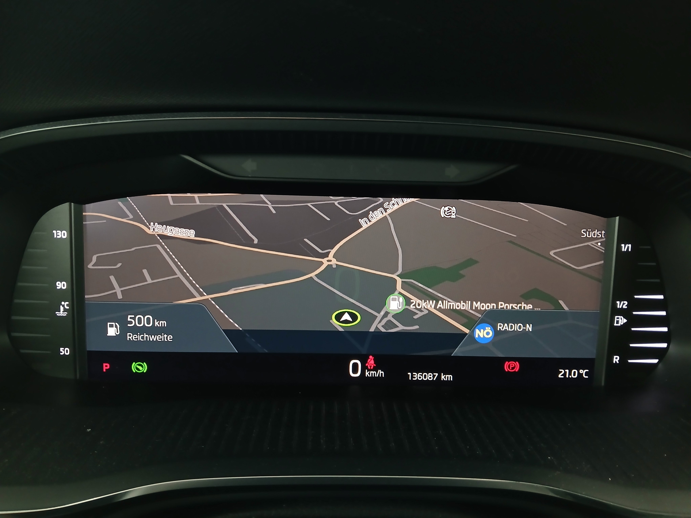 Skoda Octavia Combi 2.0 TDI Premium | Bild 15 von 30