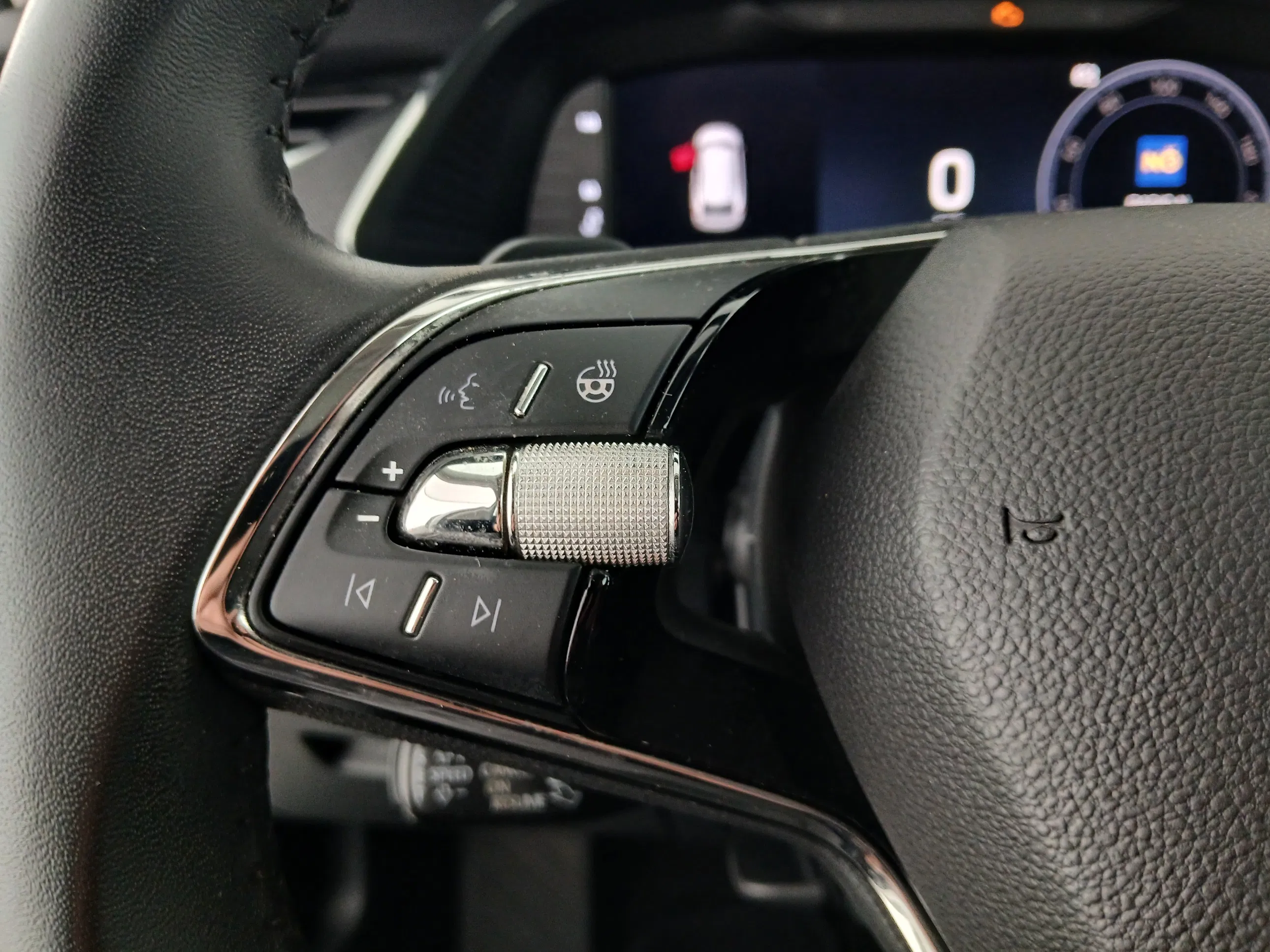 Skoda Octavia Combi 2.0 TDI Premium | Bild 16 von 30