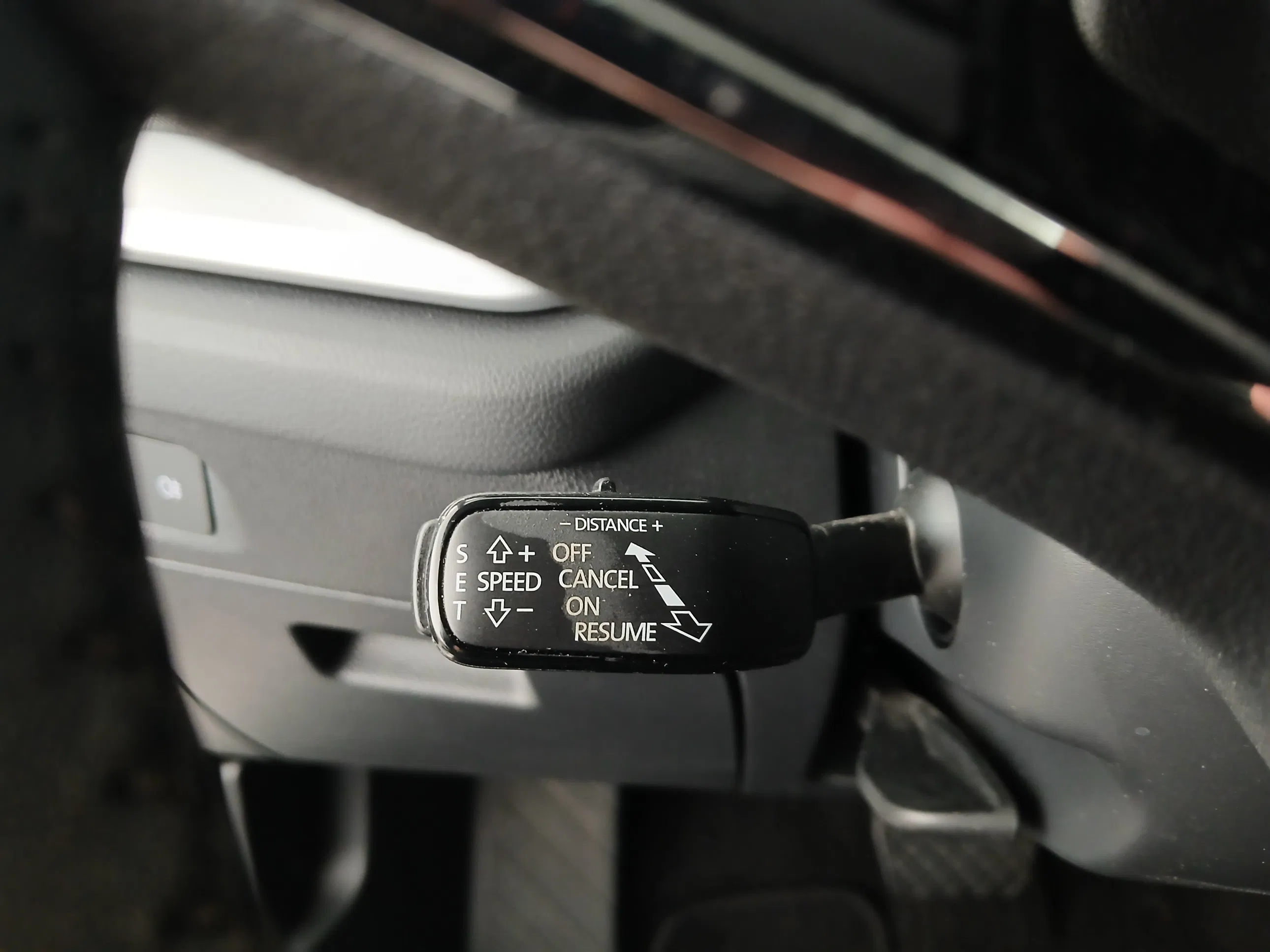 Skoda Octavia Combi 2.0 TDI Premium | Bild 18 von 30