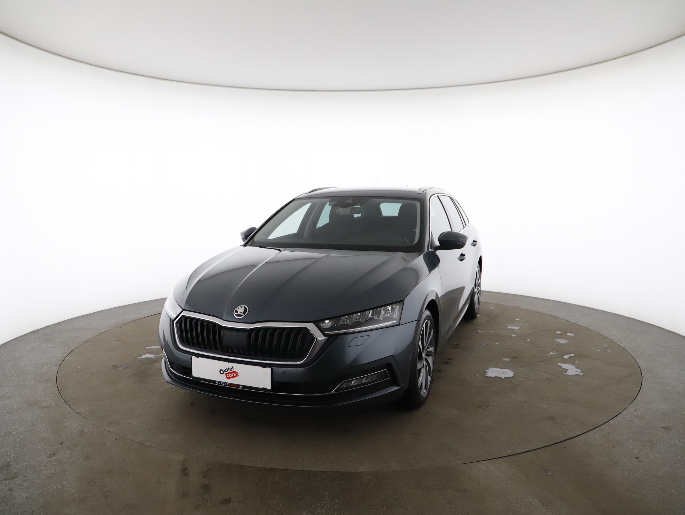 Skoda Octavia Combi 2.0 TDI DSG | Bild 2 von 20