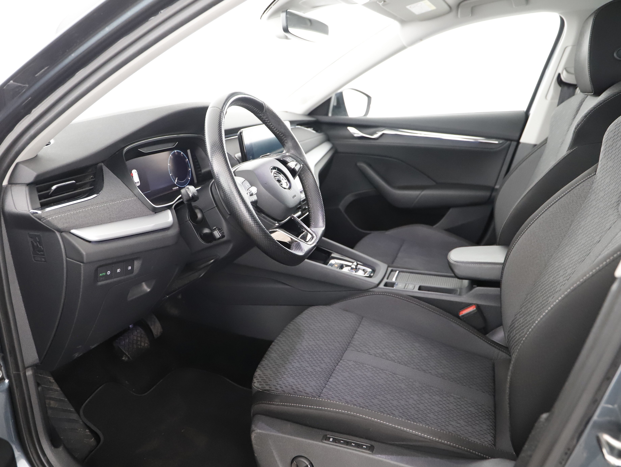 Skoda Octavia Combi 2.0 TDI DSG | Bild 7 von 20