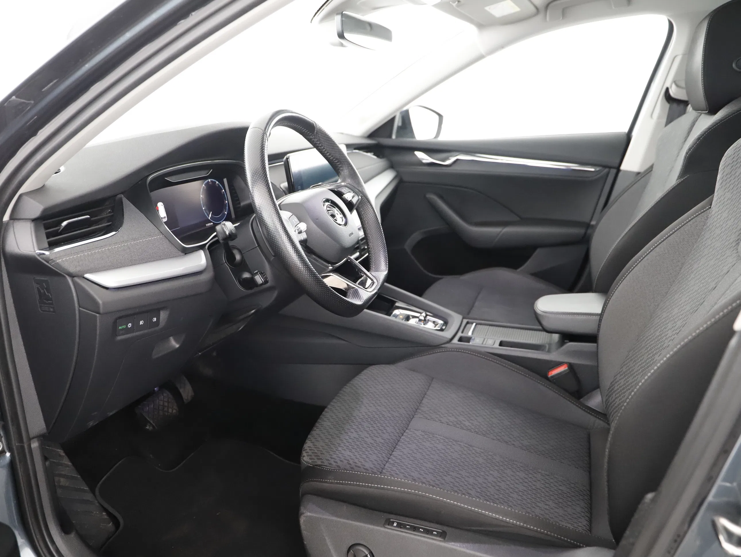 Skoda Octavia Combi 2.0 TDI DSG | Bild 7 von 20