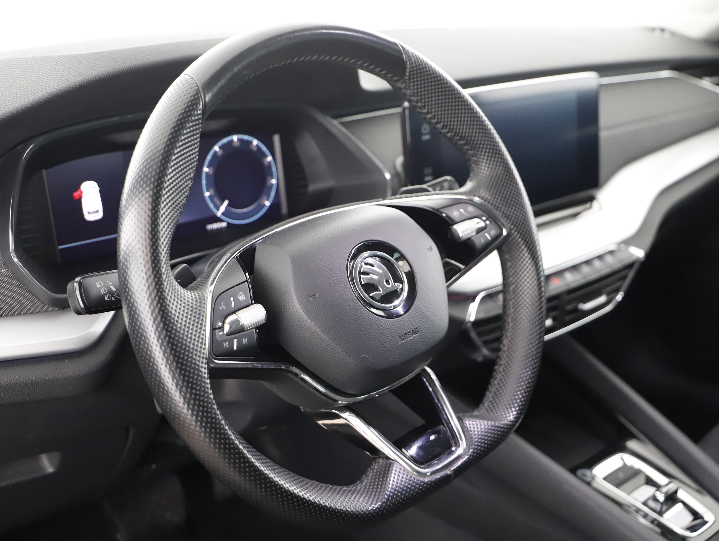 Skoda Octavia Combi 2.0 TDI DSG | Bild 8 von 20