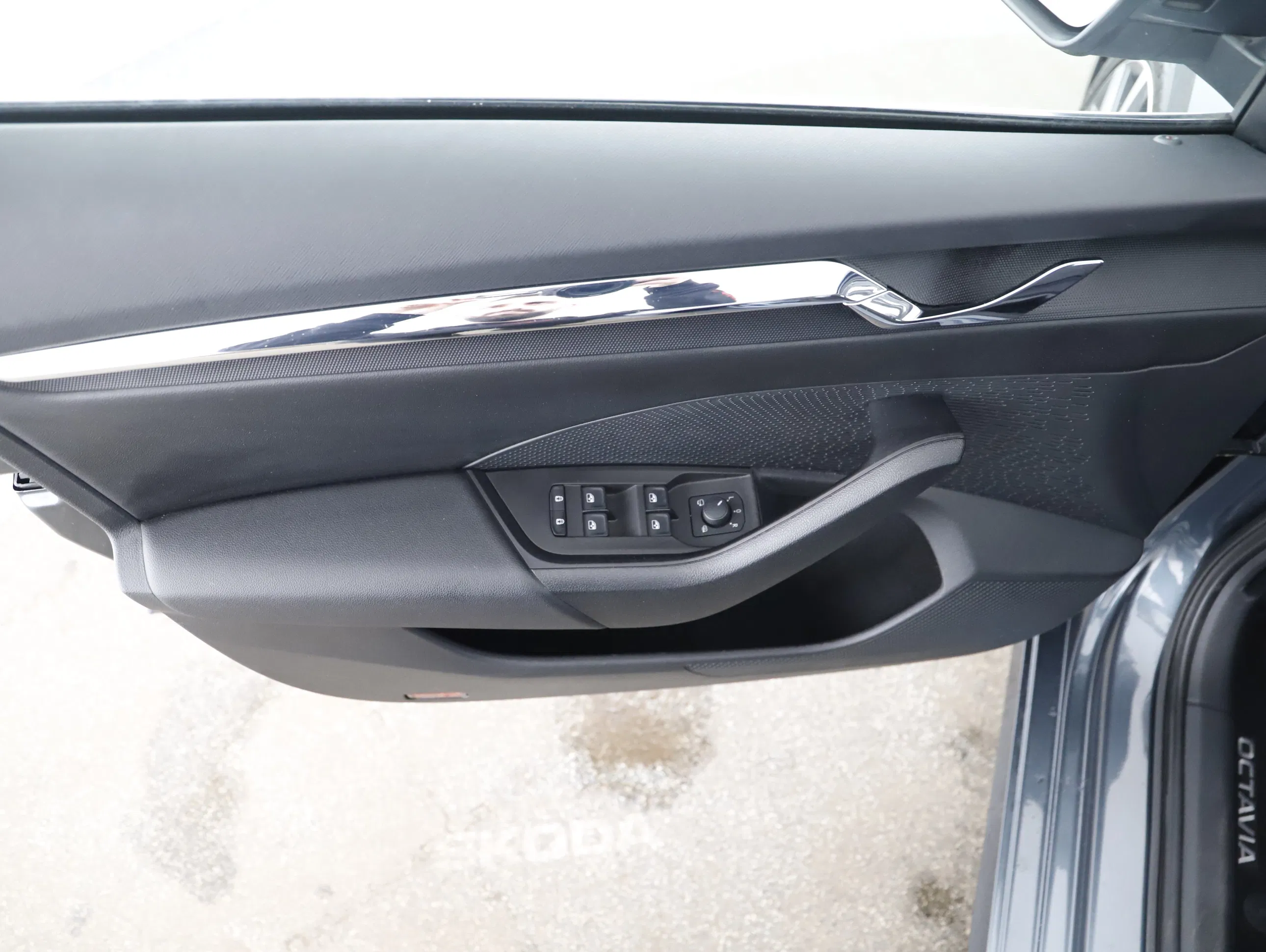 Skoda Octavia Combi 2.0 TDI DSG | Bild 4 von 20