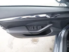 Skoda Octavia Combi 2.0 TDI DSG | Thumbnail 4 von 20
