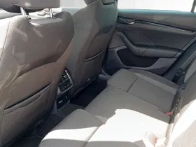 Skoda Octavia Combi 2.0 TDI Ambition | Thumbnail 23 von 25