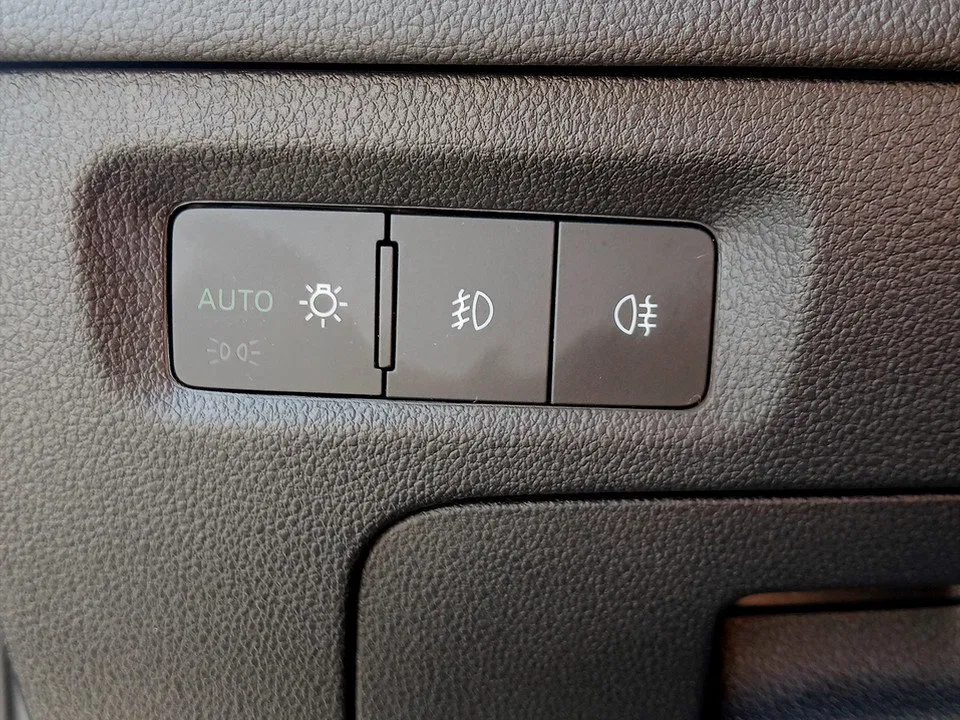 Skoda Octavia Combi 2.0 TDI Ambition | Bild 10 von 25