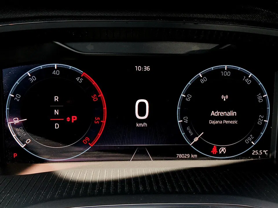 Skoda Octavia Combi 2.0 TDI Ambition | Bild 14 von 25