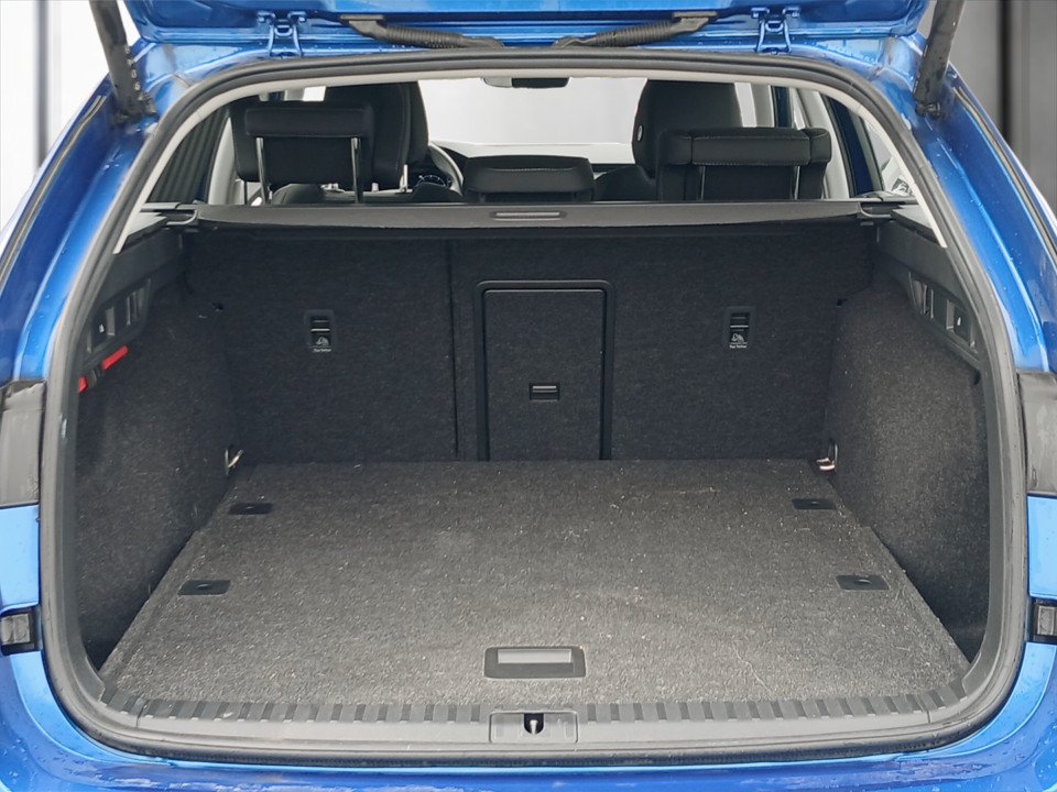 Skoda Octavia Combi 2.0 TDI DSG Style | Bild 20 von 21