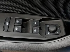 Skoda Octavia Combi 2.0 TDI DSG Style | Thumbnail 8 von 21