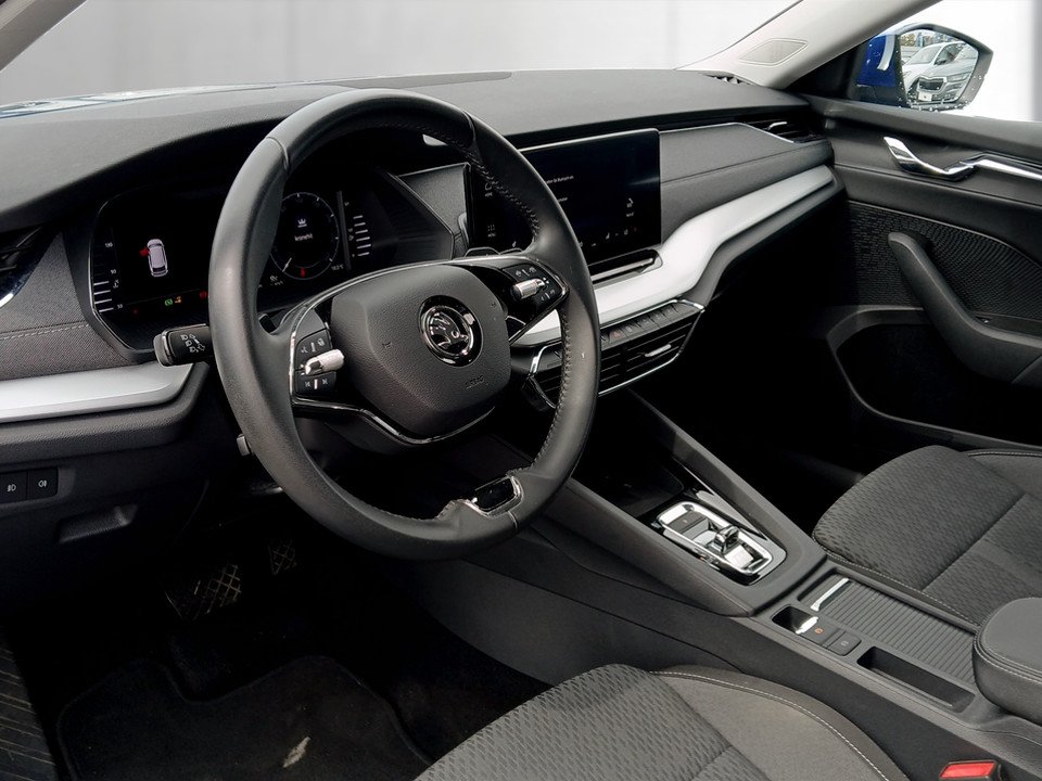 Skoda Octavia Combi 2.0 TDI DSG Style | Bild 10 von 21