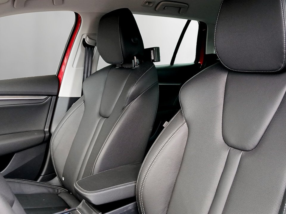 Skoda Octavia Combi 2.0 TDI W Selection | Bild 7 von 27