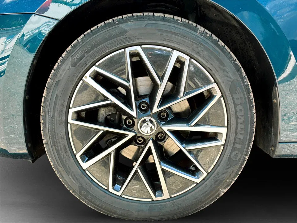 Skoda Octavia Combi 2.0 TDI Ambition | Bild 6 von 21