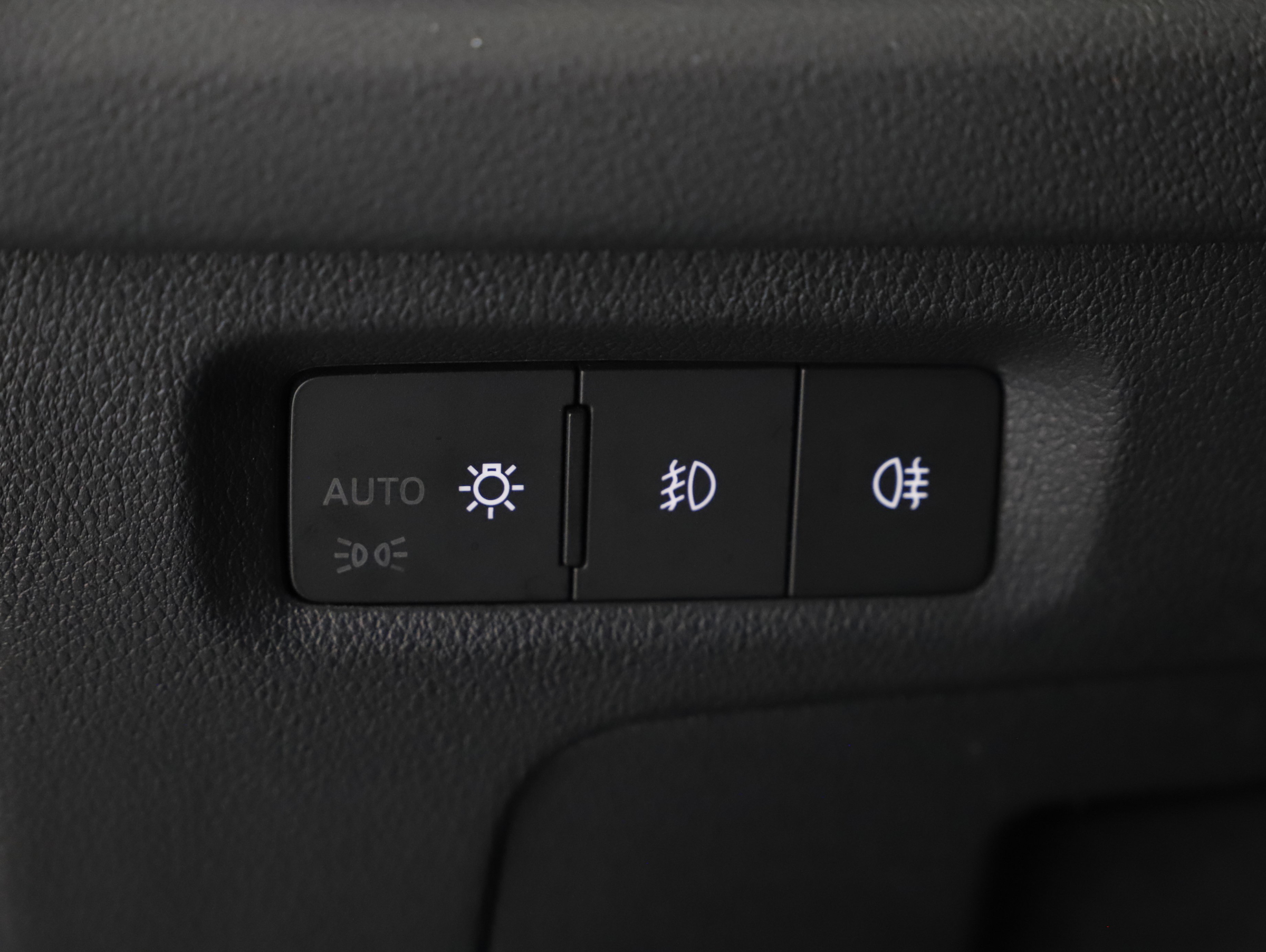 Skoda Octavia Combi 2.0 TDI Ambition | Bild 13 von 21