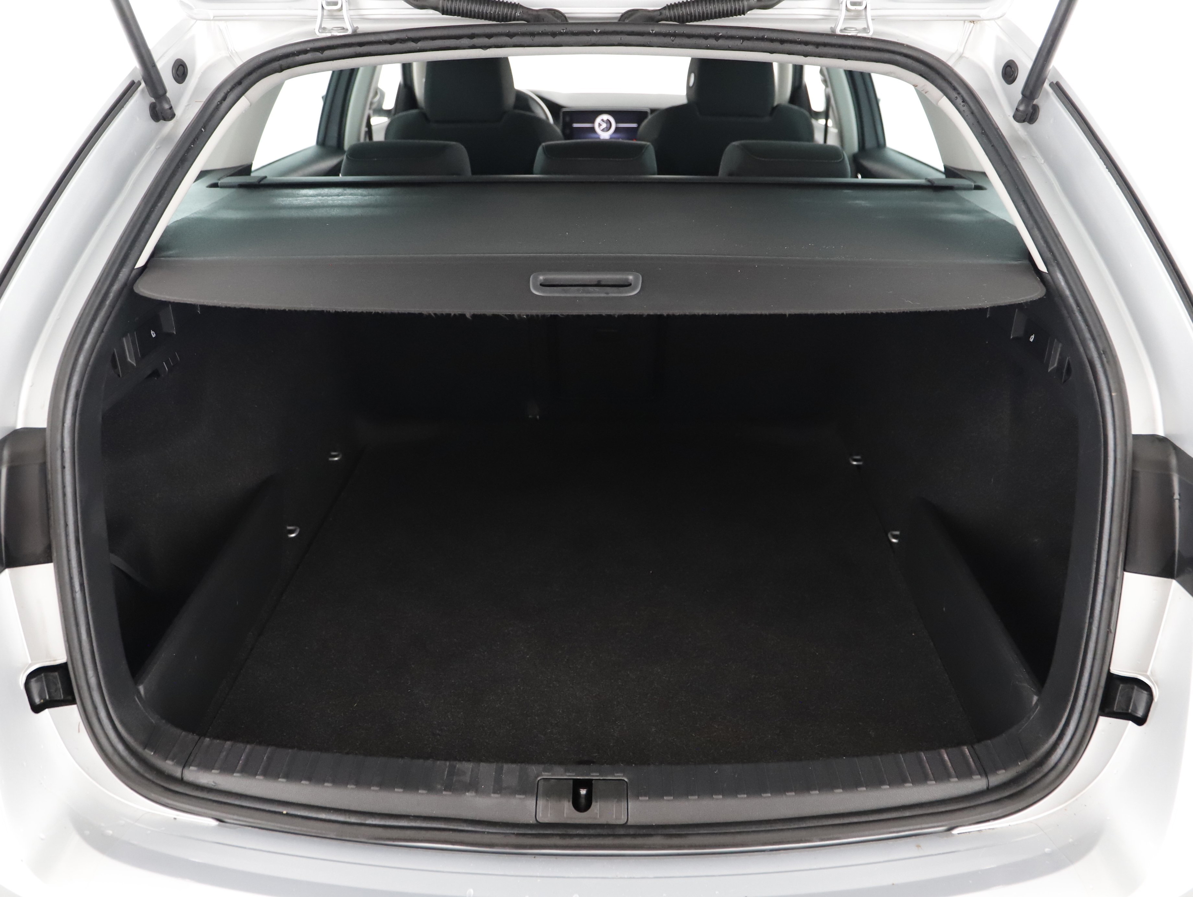 Skoda Octavia Combi 2.0 TDI Ambition | Bild 16 von 21