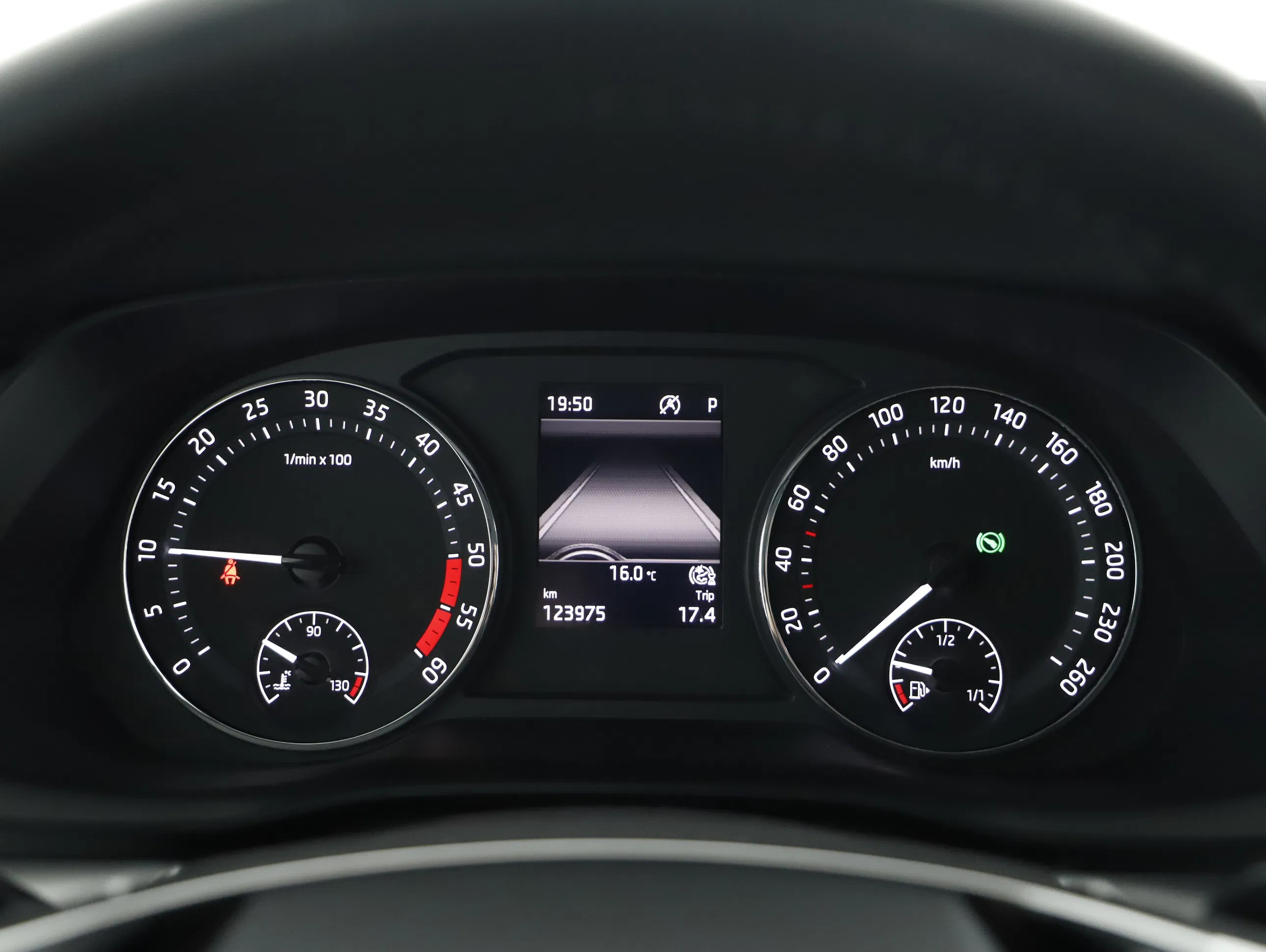 Skoda Octavia Combi 2.0 TDI Ambition | Bild 13 von 24