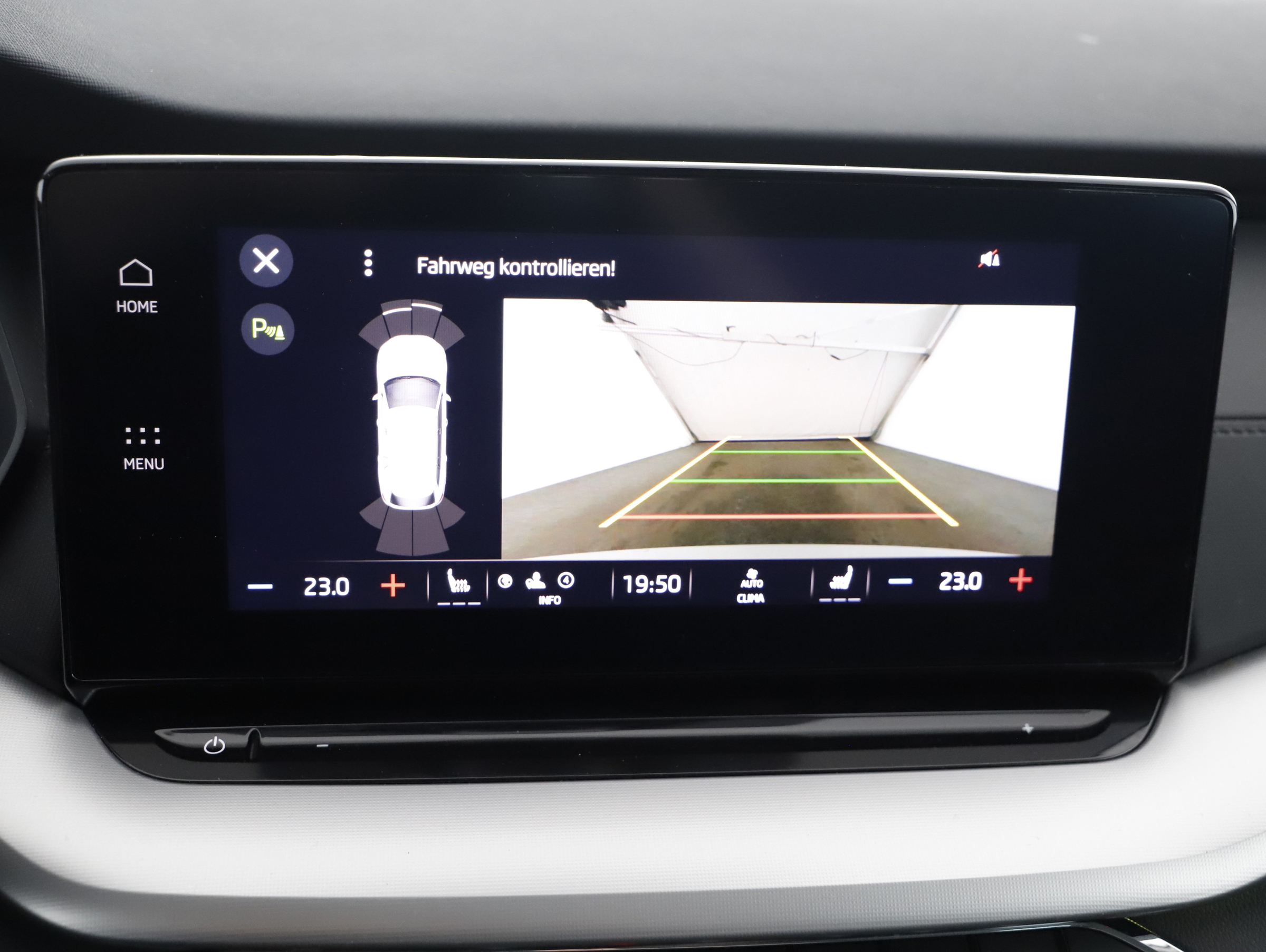 Skoda Octavia Combi 2.0 TDI Ambition | Bild 9 von 21