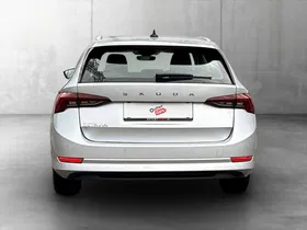 Skoda Octavia Combi 2.0 TDI Style | Thumbnail 5 von 25